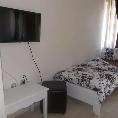 Apartment Scorpion *